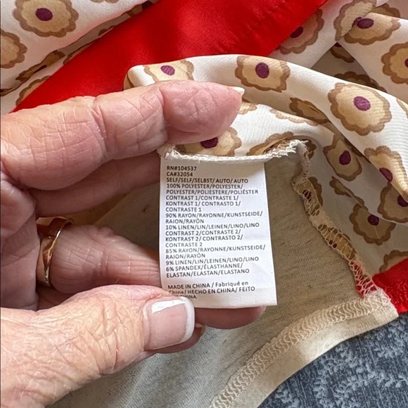 Anthro TINY Floral Ruched Dolman Sleeve Blouse size L - Picture 13 of 15